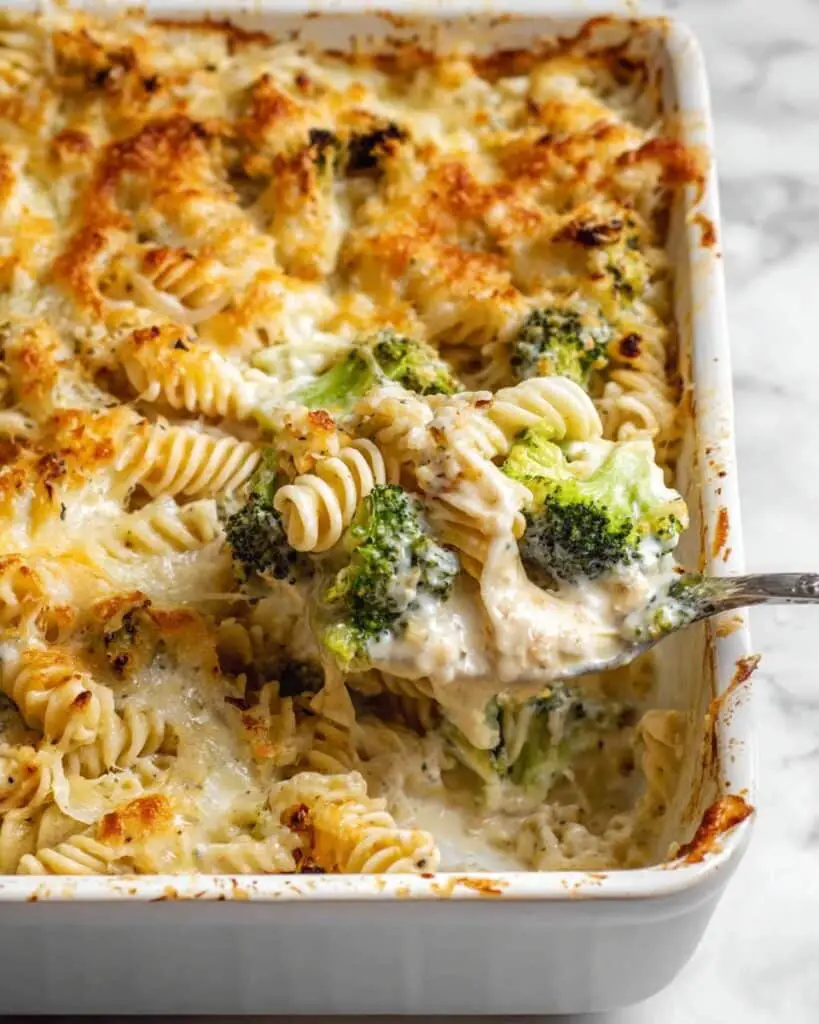 Ultra Lazy Creamy Chicken and Broccoli Pasta Bake Recipe