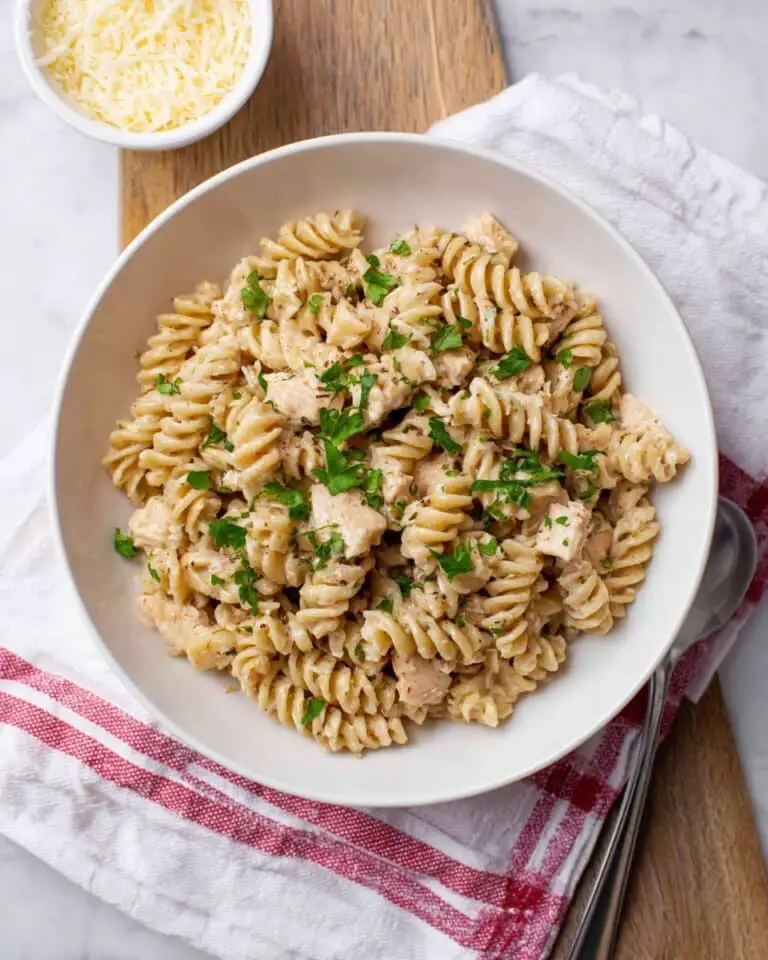 Crockpot Garlic Parmesan Chicken Pasta Recipe