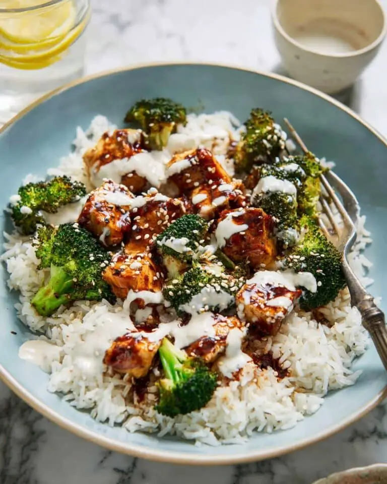 Sticky Chicken Rice Bowls with Spicy Mayo and Sesame Seeds Recipe