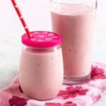 5 Minute Strawberry-Banana-Oat Smoothie Recipe