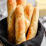 Easy Homemade Breadsticks Recipe