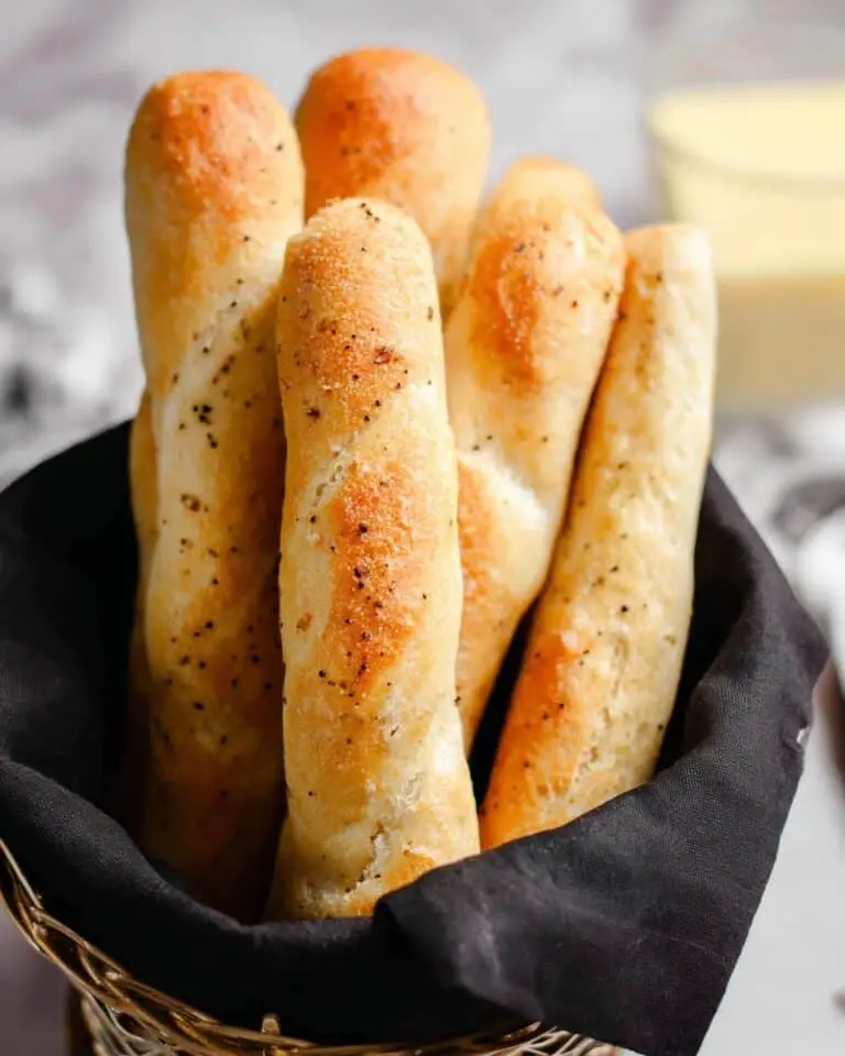 Easy Homemade Breadsticks Recipe