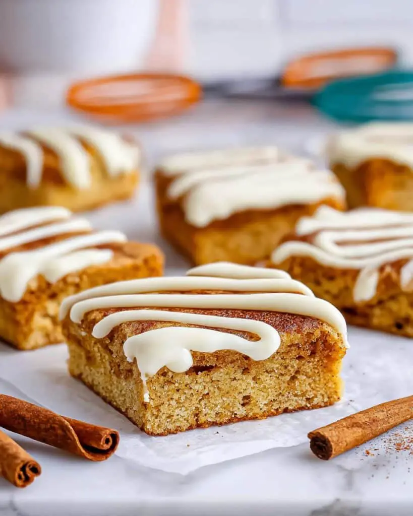 Cinnamon Roll Bars Recipe
