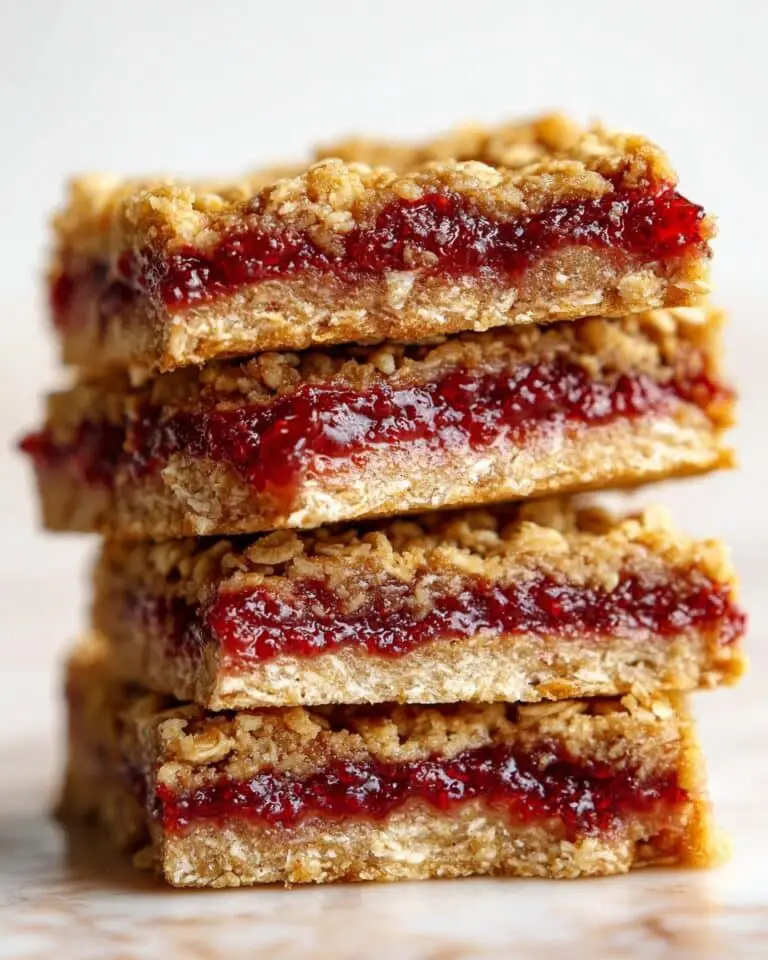 Strawberry Banana Oat Bars Recipe