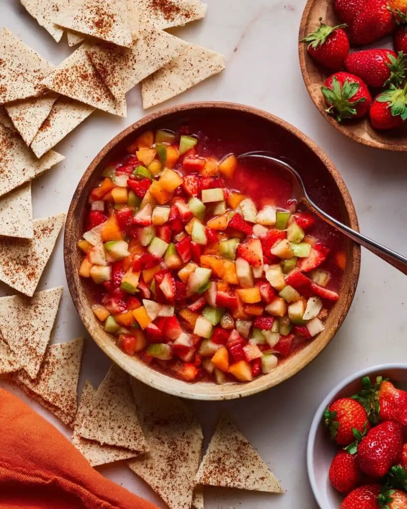 Fruit Salsa with Baked Cinnamon Sugar Chips Recipe